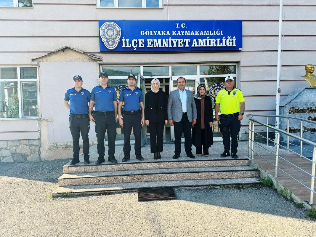 Gölyaka Belediye Başkanı Muzaffer Coşkun ve Kaymakam Selver Esra Arık'tan bayram ziyareti